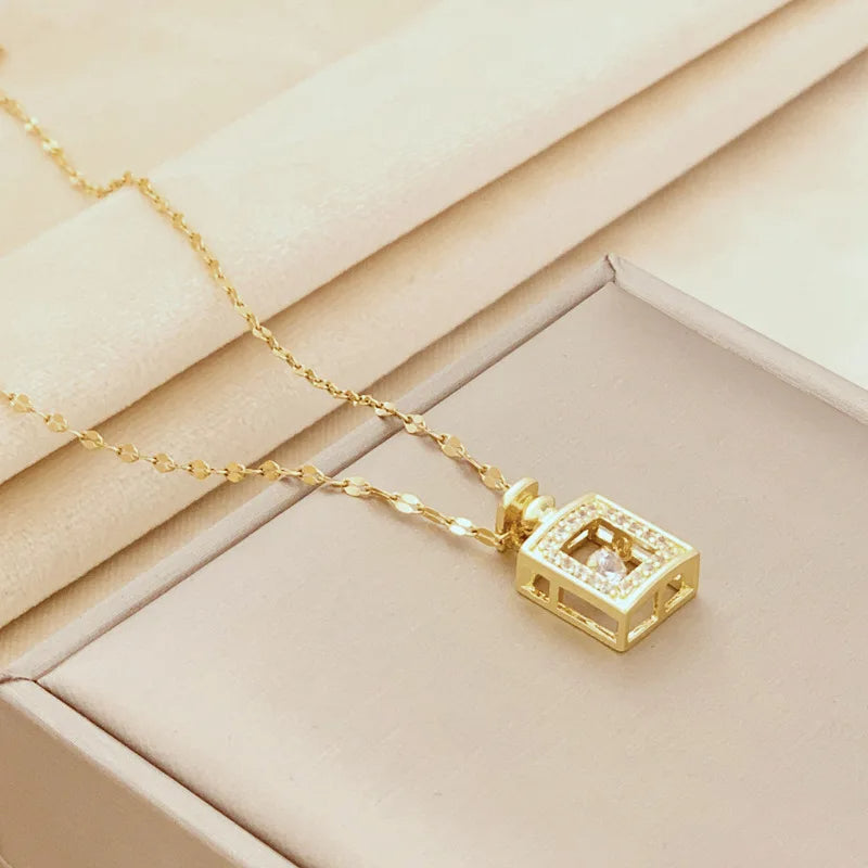 Luxury Perfume Bottle Necklace